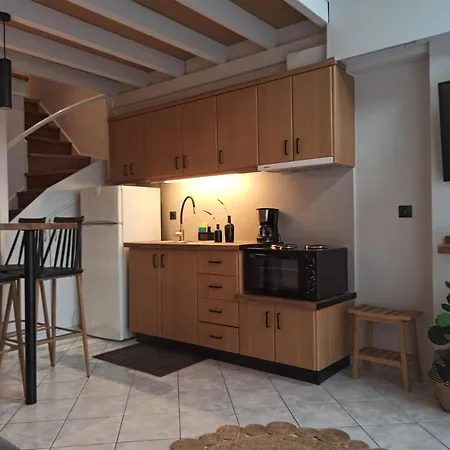 דירה Filikon Maisonettes