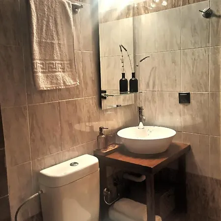 Filikon Maisonettes * קלמאטה