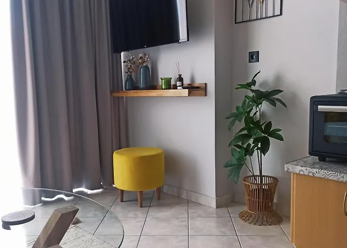 Filikon Maisonettes Apartment *