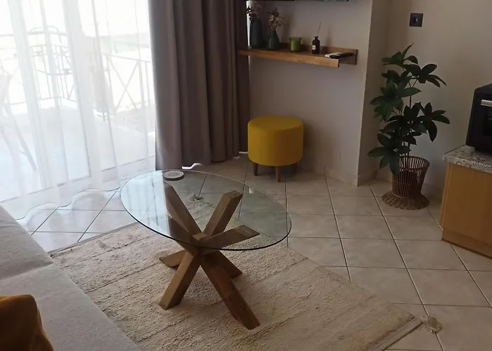 Filikon Maisonettes Apartment *